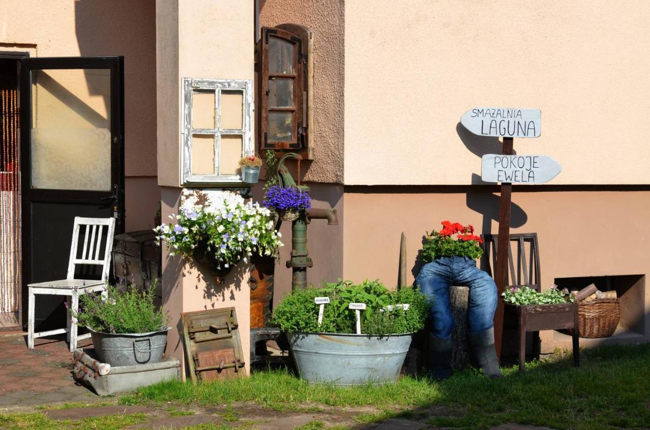Pokoje Goscinne Ewela Leba Bagian luar foto